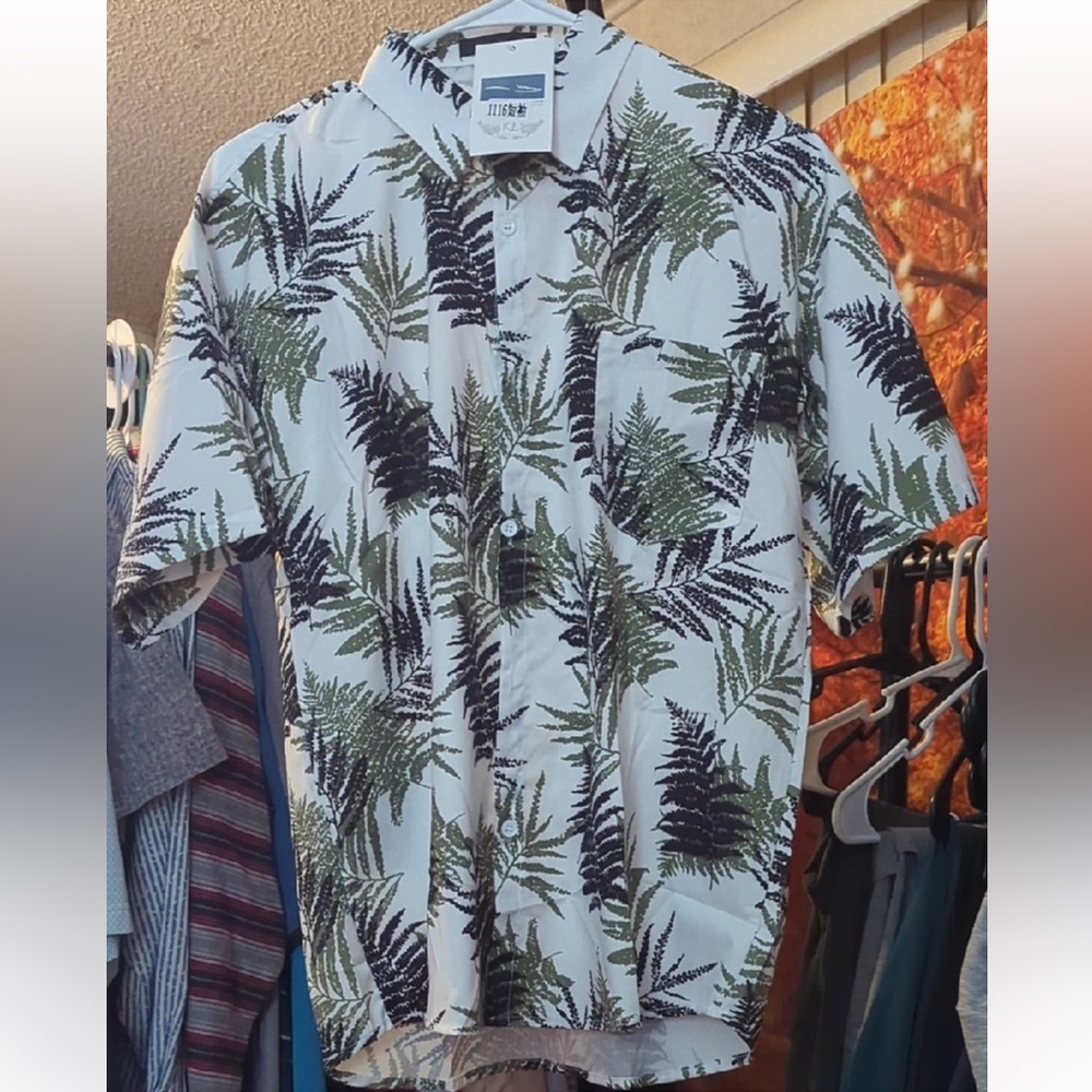 🌿👕 KL Man Classic Tropical Button-Down Shirt | Palm Leaf Print | Size Large
